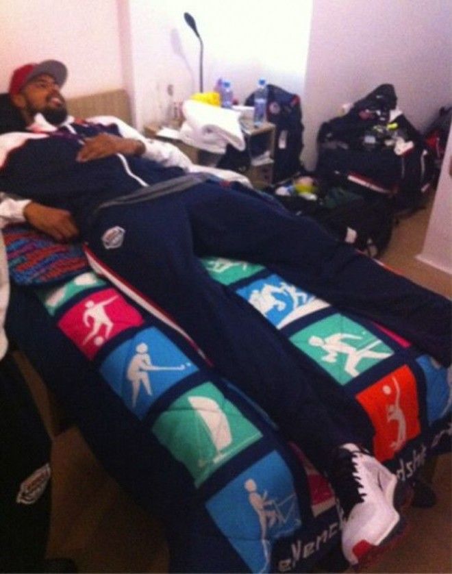 20 дурацких проблем с которыми постоянно сталкиваются очень высокие люди