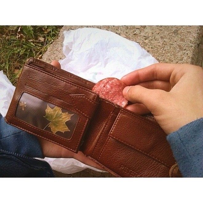 Люди покупающие за раз по 10 рулонов туалетной бумаги оценят этот пост Впрок запасливые люди запасы прикол юмор