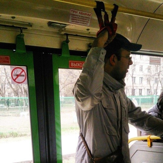 В транспорте жадных всегда видно Впрок запасливые люди запасы прикол юмор