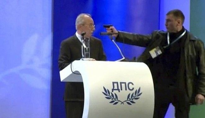 Ахмед Доган повезло покушение политика убийство