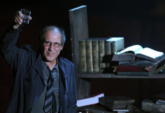 Вот такой он часовщикартист и любимец миллионов А еще поклонник марки Днепр Адриано Челентано мото мотоцикл челентано