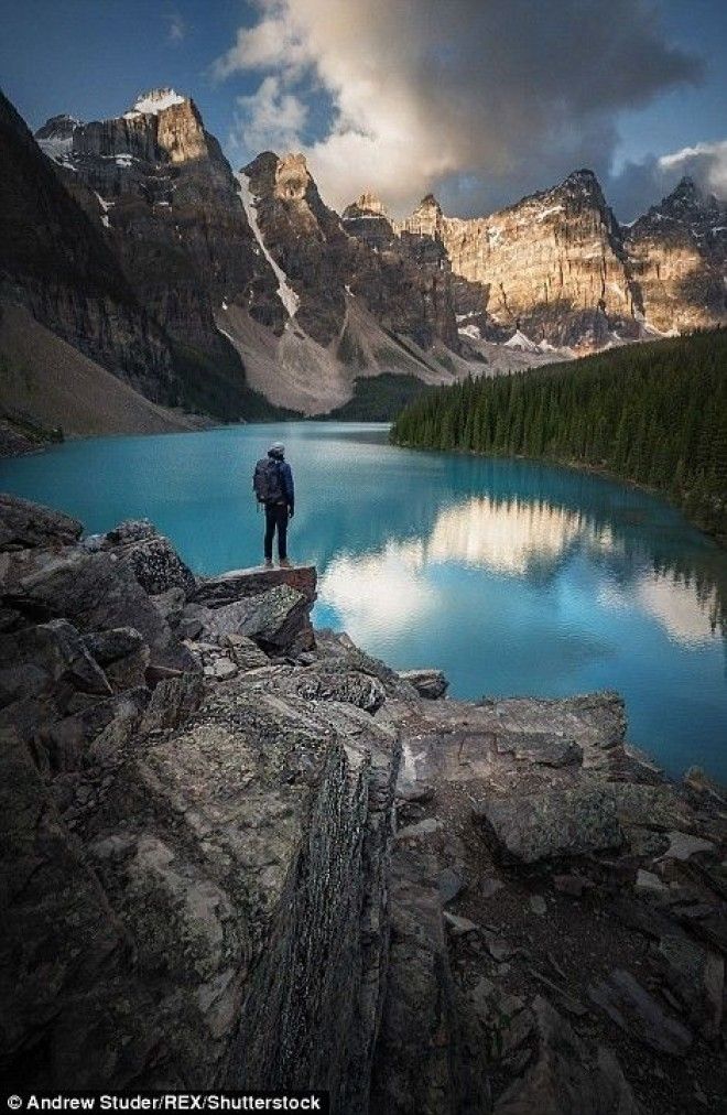 Песчинка в огромном мире: крошечный человек на фоне грандиозных пейзажей
