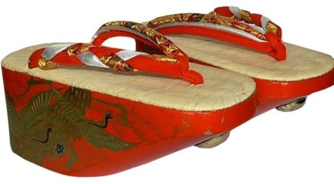 Модно но жутко неудобно обувь на платформе прошлых столетий