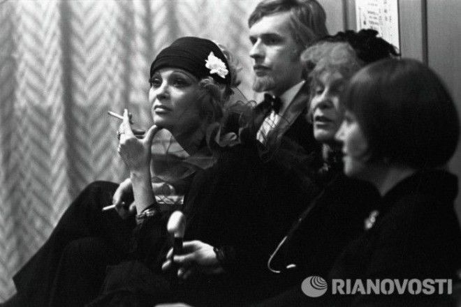 Отдых во время антракта, 1977 год. Отдых во время антракта 1977 год