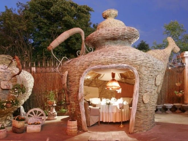 Беседка в форме чайника 