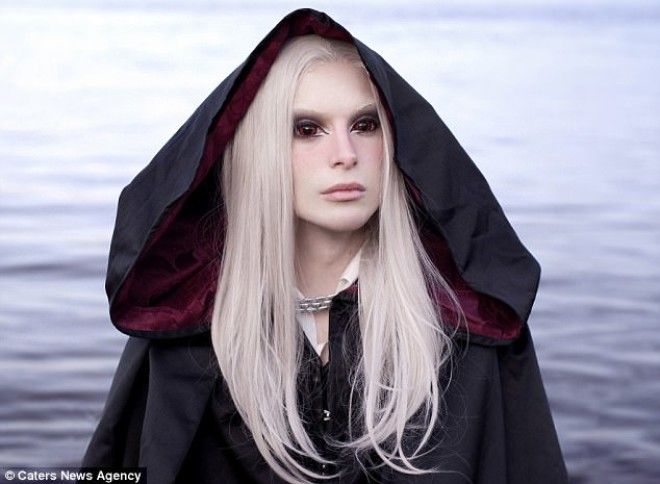 Мужчина потратил 25 000 фунтов чтобы превратиться в эльфа