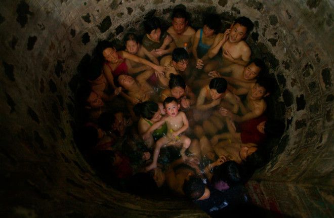 Термальный источник страна Бутан