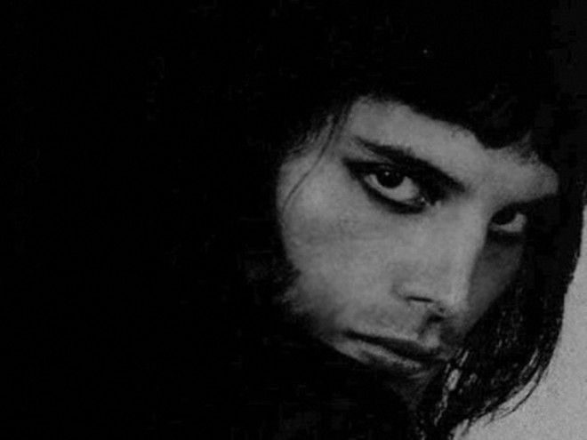 Редкие фото и мудрые мысли о жизни Великого Притворщика Фредди Меркьюри