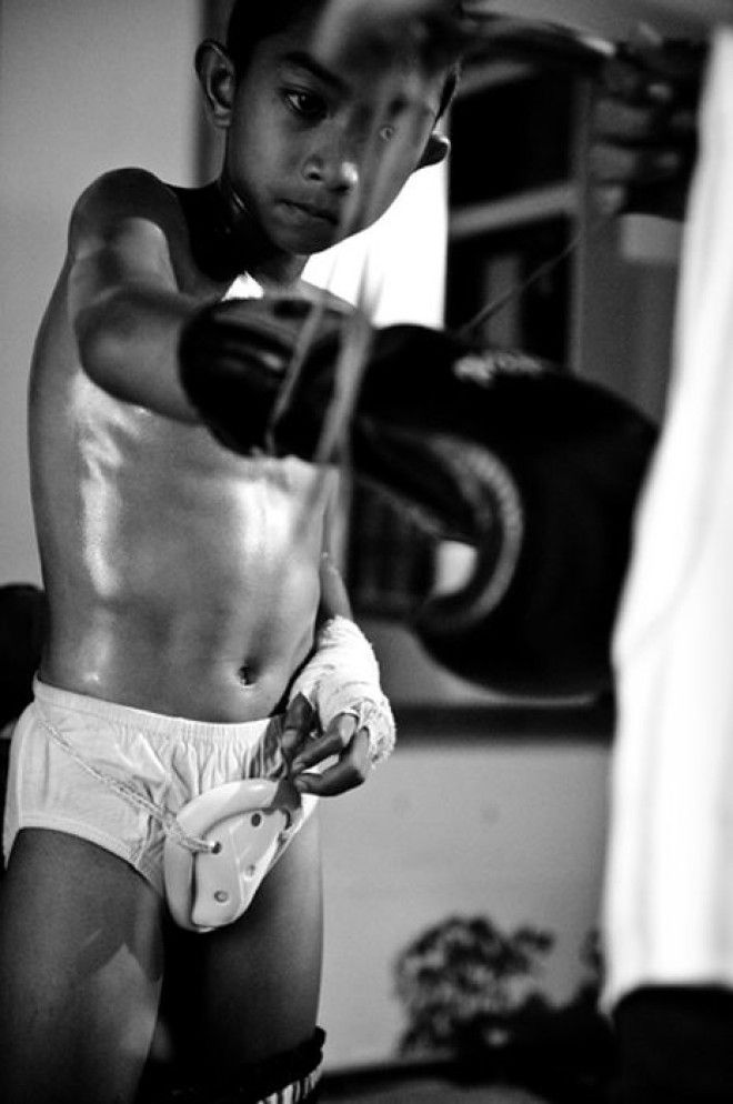 Дети Таиланда - профессиональные боксеры (26 фото)