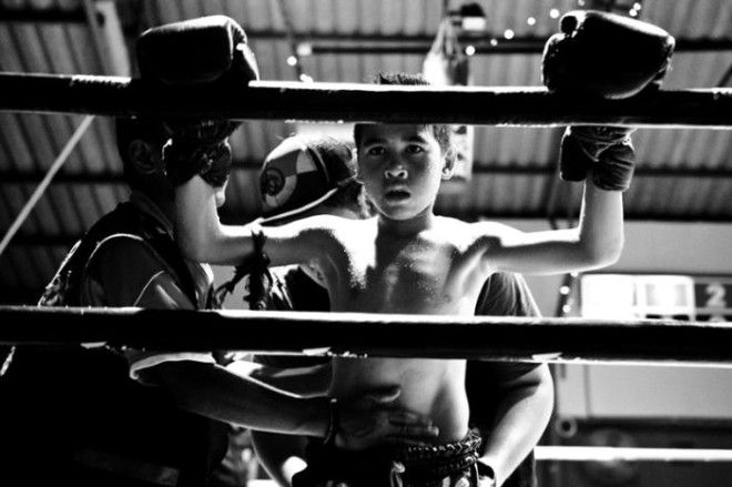 Дети Таиланда - профессиональные боксеры (26 фото)