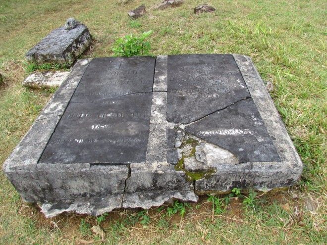 0619ilesaintemariepiratecemetery