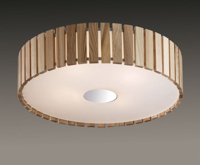 Люстра из деревянных пластин в форме круга 