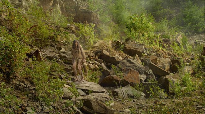 Дикий Питер Германия Эта история случилась еще в 1724 году. Неподалеку от Гаммельна крестьяне случайно увидели поросшего волосами подростка, подкрадывающимся к курятнику. Местные установили простую ловушку и поймали мальчика, а затем продали его в город. Ученые перевезли Питера в Англию, где он сумел полностью адаптироваться к жизни.