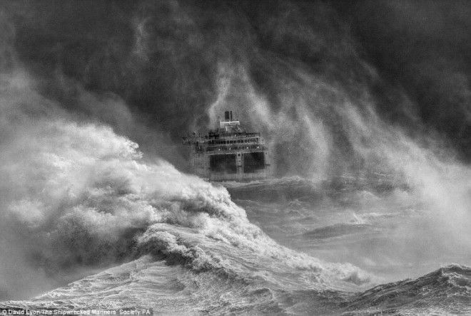 Неспешная жизнь маленьких прибрежных городков Англии в 20 красочных фото