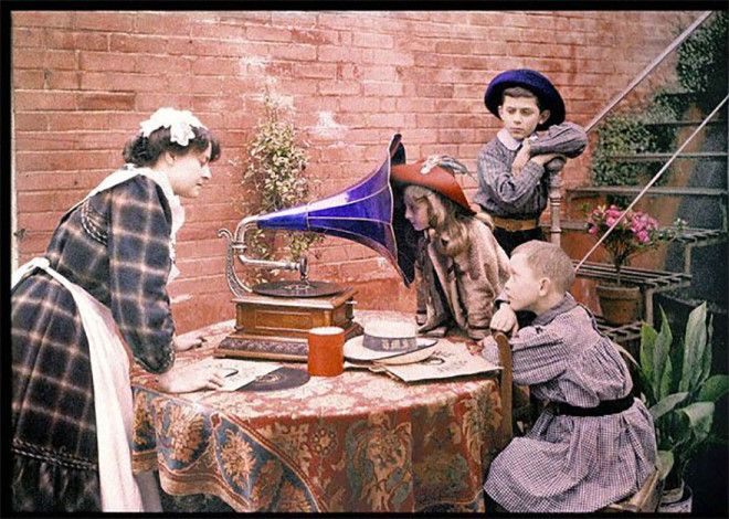 Autochorme By Etheldreda Janet Laing, 1912