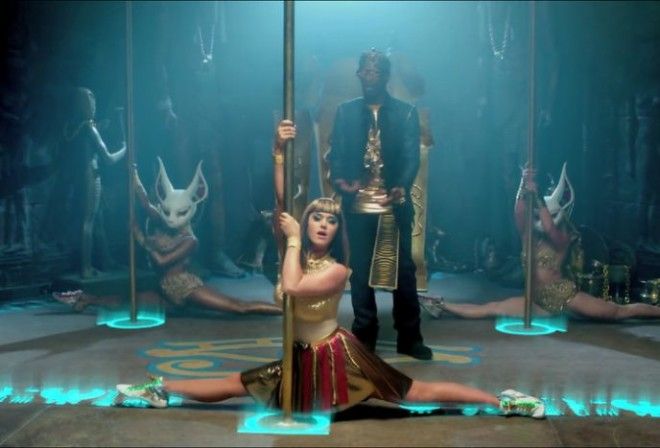 Наталья Ионова Шакира и еще 9 звезд которые занимаются стриппластикой