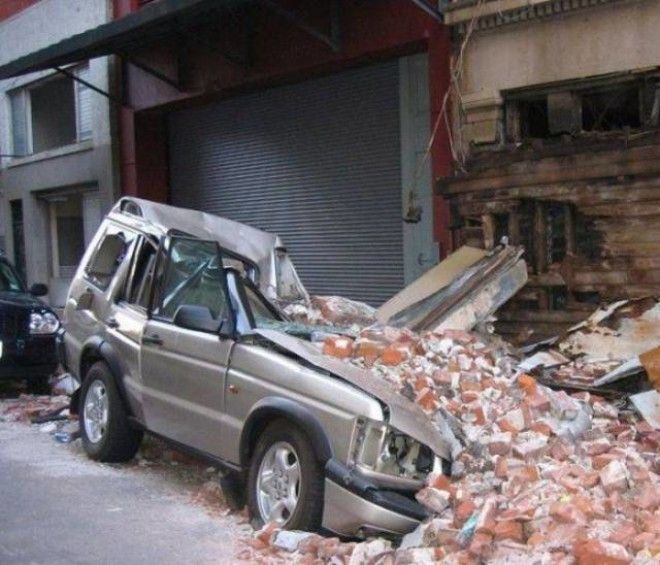 Некоторым лучше просто держаться от машин подальше