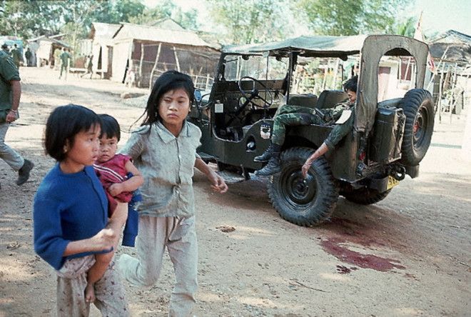 Запах напалма по утрам