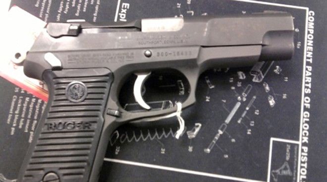 Ruger Простой в обслуживании качественный легкий и дешевый автоматический пистолет Именно он стал постоянным спутником грабителей сразу в нескольких странах Евросоюза а уж в Америке так и вовсе остается одним из самых распространенных преступных стволов