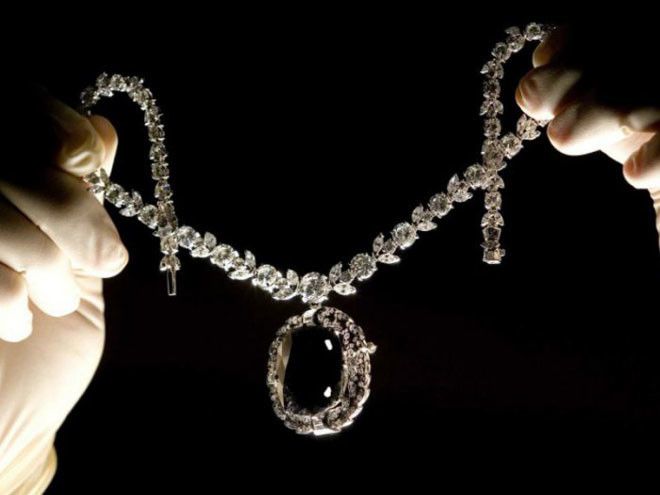 Знаменитые легенды о проклятых драгоценностях