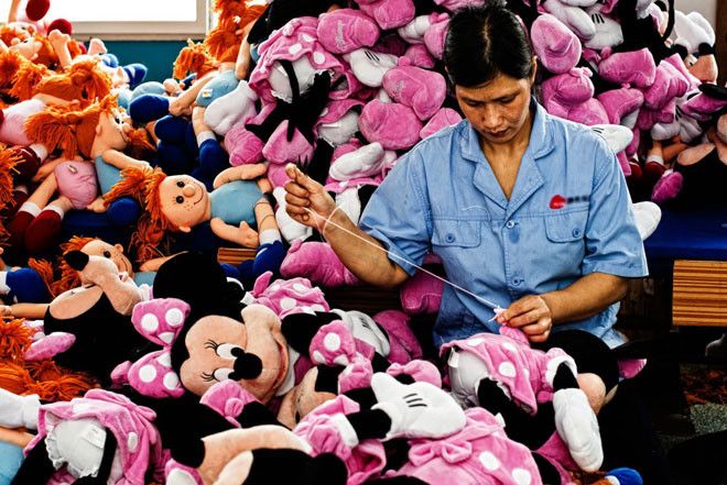Экскурсия по самой большой китайской фабрике мягких игрушек