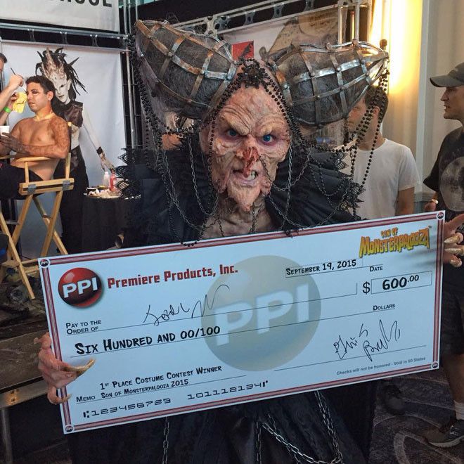 22летний художник по спецэффектам мастерски перевоплощается в диснеевский злодеев