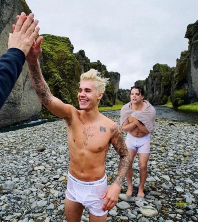 Авредж Роб Average Rob парень добавляет себя на фотографии знаменитостей