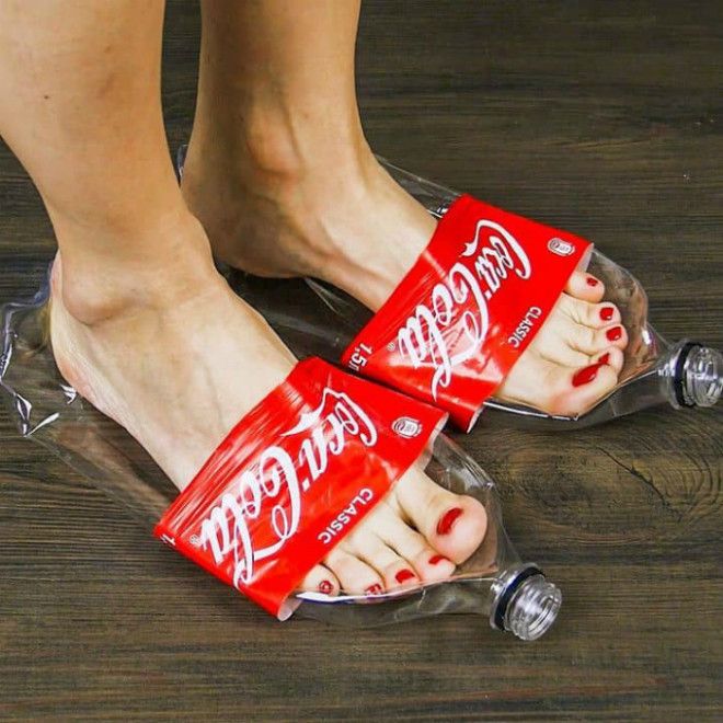 Шлепанцы из бутылок