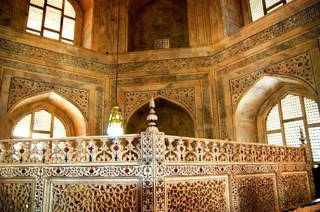 10 мест фотографирование которых может стать причиной вашего ареста