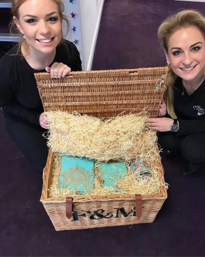 11 фото глядя на которые вы не сможете сразу понять где мама а где дочь