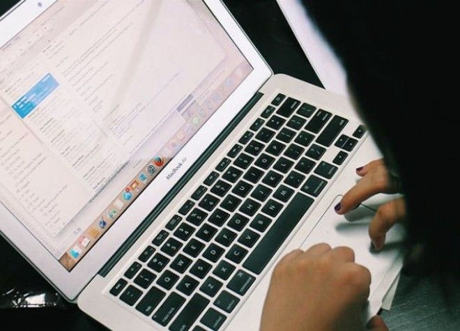 thingsyoushouldntdointhemorningcheckemail