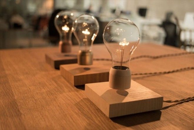 Будущее уже наступило предметы интерьера которые парят в воздухе