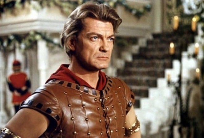 Жан Маре в фильме *Тайны Бургундского двора*, 1961 | Фото: kino-teatr.ru Жан Маре в фильме Тайны Бургундского двора 1961 Фото kinoteatrru