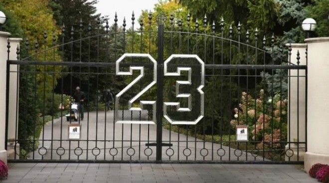 «23» - счастливый номер Майкла Джордана. 23 счастливый номер Майкла Джордана