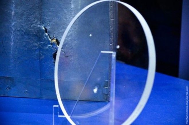 Повреждения в космосе 5 фото
