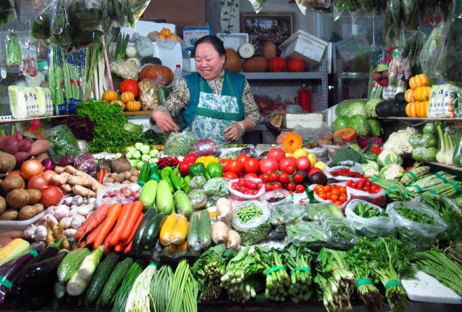 Именно уличные продавцы создают большую часть антуража в путешествиях! 