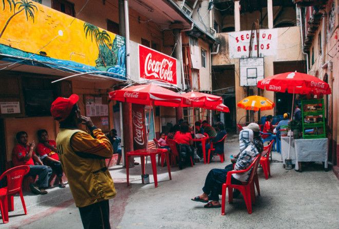 Больше похоже на резервацию чем на тюрьму!