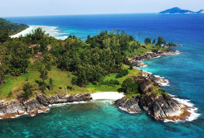 Сколько же повидал этот остров...