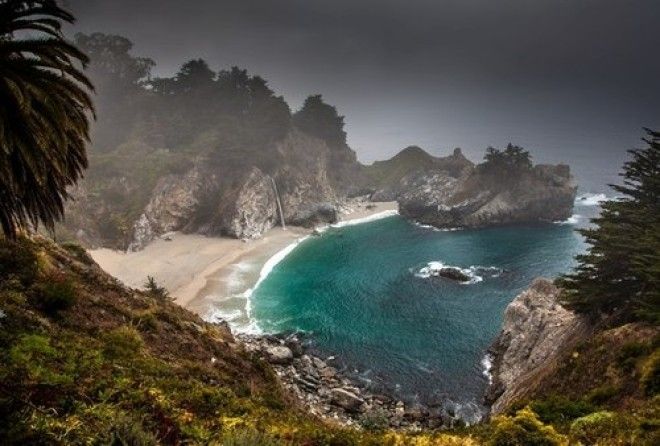 Пляжи, на которых вы вряд ли встретите толпы туристов с шезлонгами!